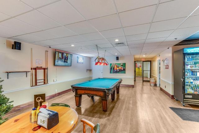 9235 Lagoon Place 302, Davie, FL 33324