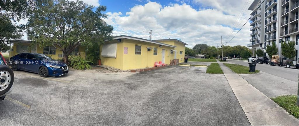 12610 NE 11th Avenue, North Miami, FL 33161