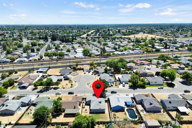 7718 Laurie Way, Sacramento, CA 95832