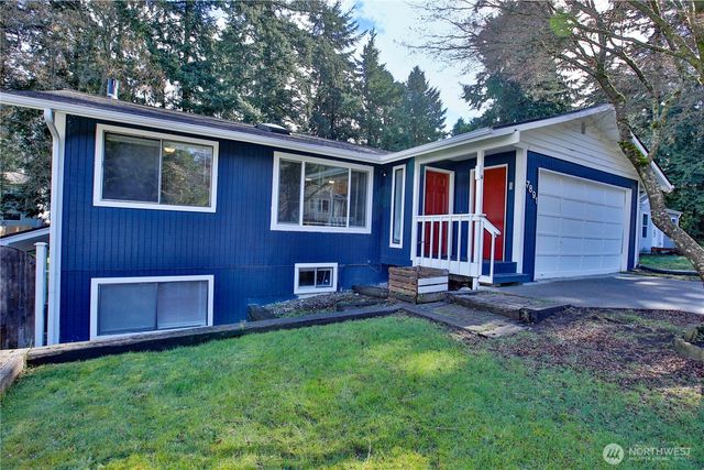 7891 San Juan Avenue, Clinton, WA 98236