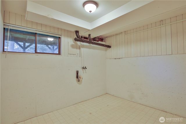 7891 San Juan Avenue, Clinton, WA 98236