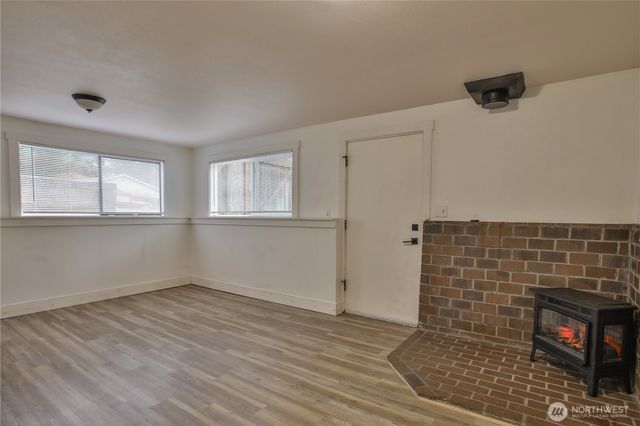 7891 San Juan Avenue, Clinton, WA 98236