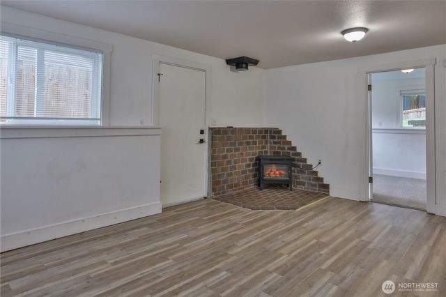 7891 San Juan Avenue, Clinton, WA 98236