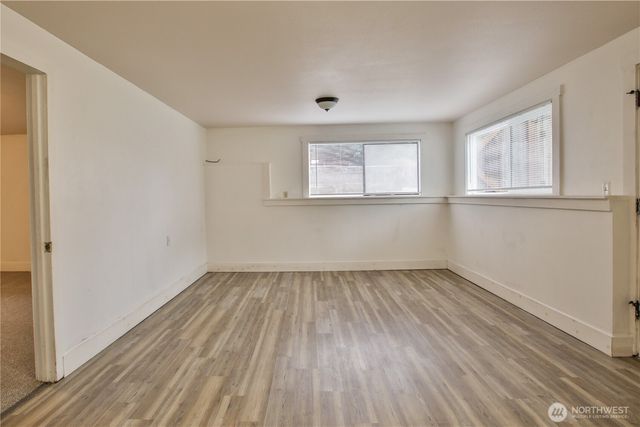 7891 San Juan Avenue, Clinton, WA 98236