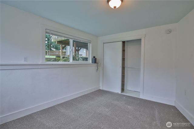 7891 San Juan Avenue, Clinton, WA 98236