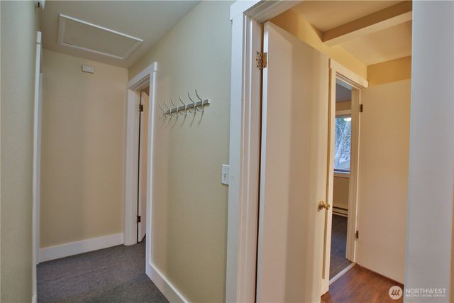 7891 San Juan Avenue, Clinton, WA 98236