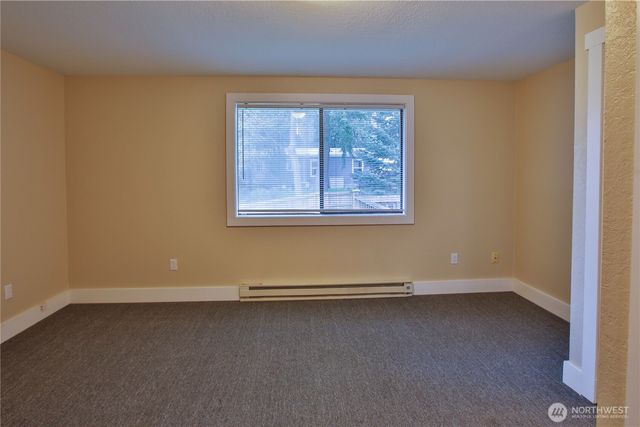 7891 San Juan Avenue, Clinton, WA 98236