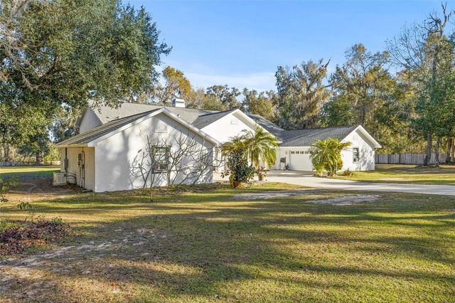 31445 AMBERLEA ROAD, Dade City, FL 33523