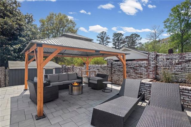2808 Beverly Hills Drive, Marietta, GA 30068