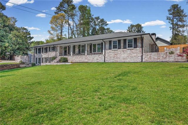 2808 Beverly Hills Drive, Marietta, GA 30068