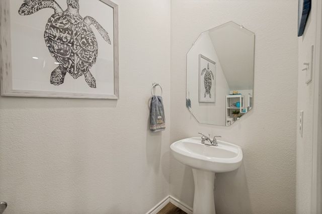 11520 Aspen Meadows Court, Aubrey, TX 76227