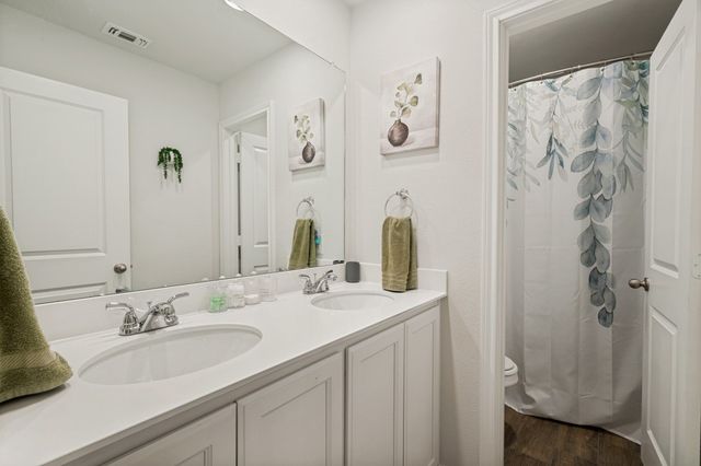 11520 Aspen Meadows Court, Aubrey, TX 76227