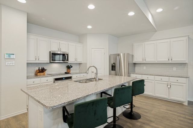 11520 Aspen Meadows Court, Aubrey, TX 76227