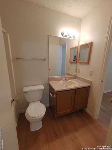 9809 Ardash, San Antonio, TX 78250