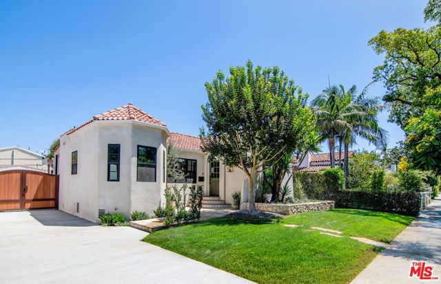 6417 Lindenhurst Avenue, Los Angeles, CA 90048