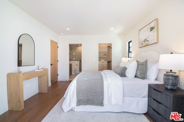 6417 Lindenhurst Avenue, Los Angeles, CA 90048