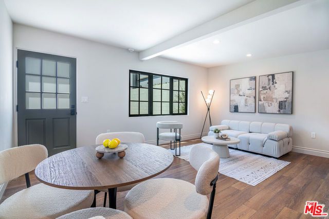 6417 Lindenhurst Avenue, Los Angeles, CA 90048