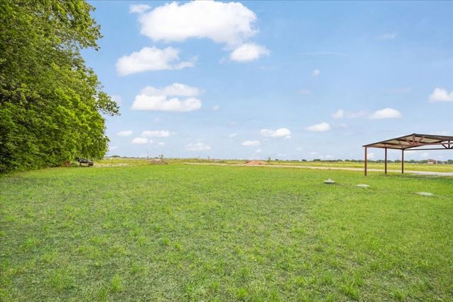 8791 County Road 1143, Celeste, TX 75423