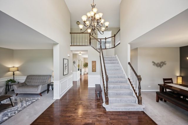 1138 Ridgewood Circle, Lake In The Hills, IL 60156