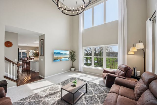 1138 Ridgewood Circle, Lake In The Hills, IL 60156