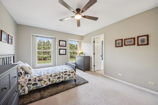 1138 Ridgewood Circle, Lake In The Hills, IL 60156