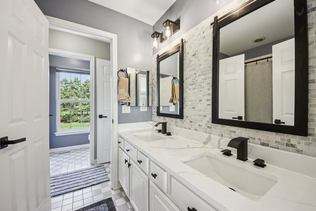 1138 Ridgewood Circle, Lake In The Hills, IL 60156