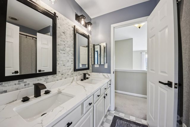 1138 Ridgewood Circle, Lake In The Hills, IL 60156