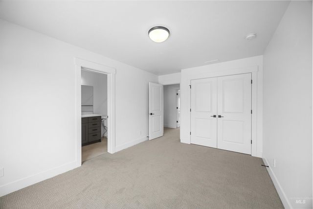 4268 N Sunny Side Avenue, Meridian, ID 83646