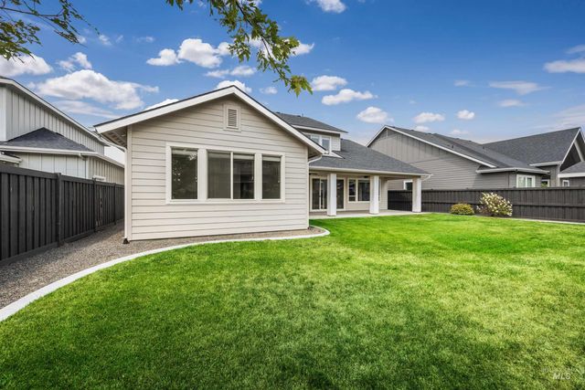 4268 N Sunny Side Avenue, Meridian, ID 83646