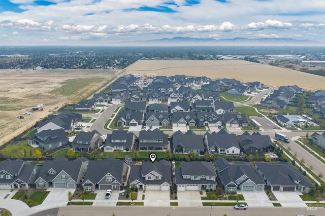 4268 N Sunny Side Avenue, Meridian, ID 83646