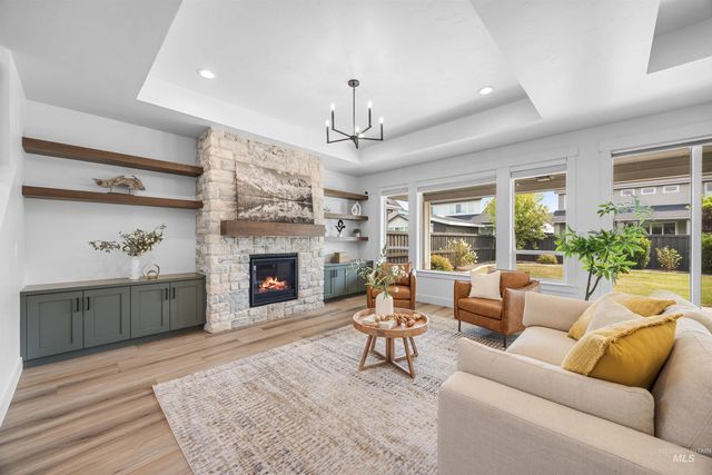 4268 N Sunny Side Avenue, Meridian, ID 83646