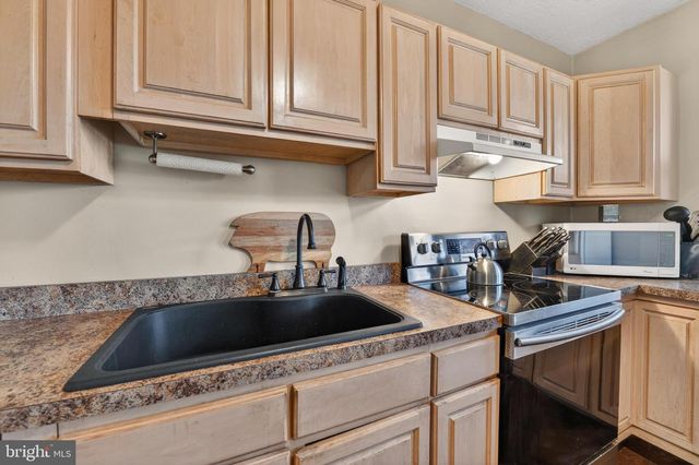 106 N MILLER ST, Shillington, PA 19607