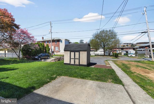 106 N MILLER ST, Shillington, PA 19607