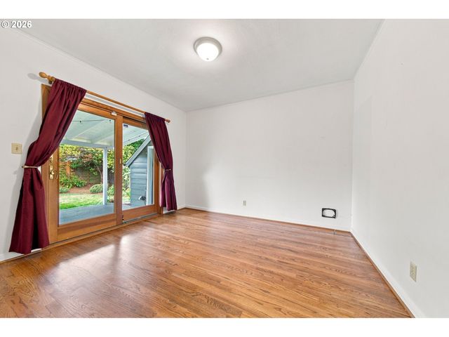 2045 N BLANDENA St, Portland, OR 97217