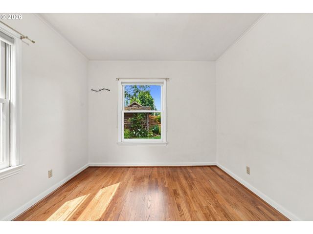 2045 N BLANDENA St, Portland, OR 97217
