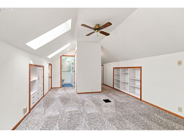 2045 N BLANDENA St, Portland, OR 97217
