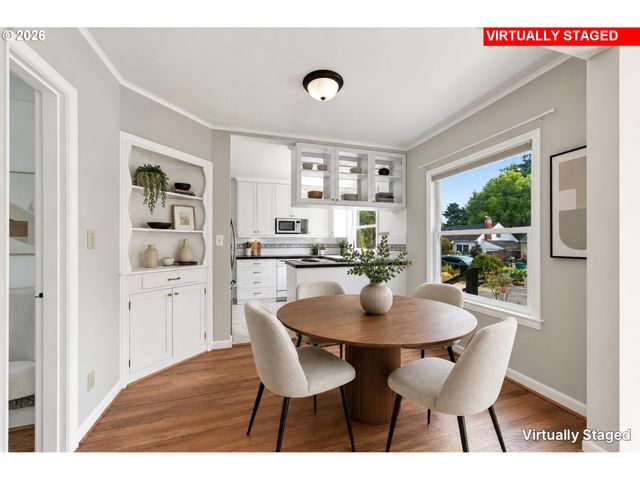 2045 N BLANDENA St, Portland, OR 97217