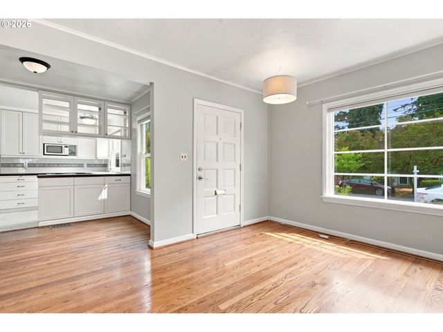 2045 N BLANDENA St, Portland, OR 97217