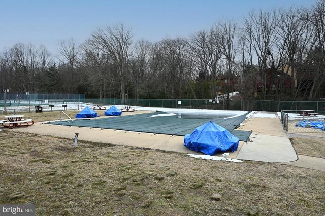 91 FOX MEADOW DR, Sicklerville, NJ 08081