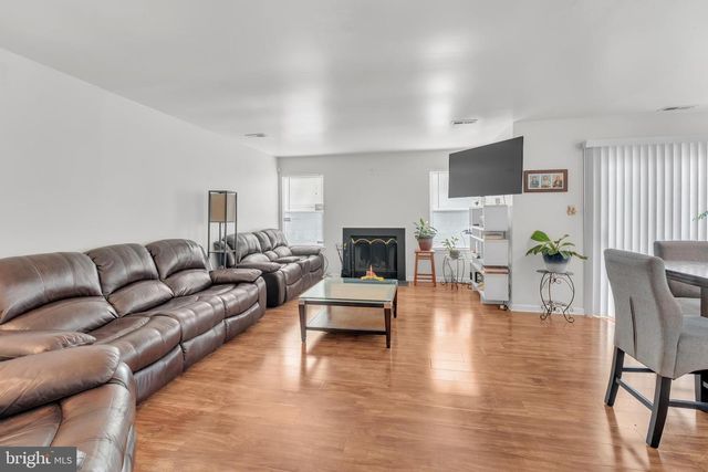 91 FOX MEADOW DR, Sicklerville, NJ 08081