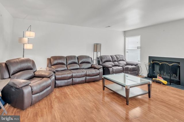 91 FOX MEADOW DR, Sicklerville, NJ 08081