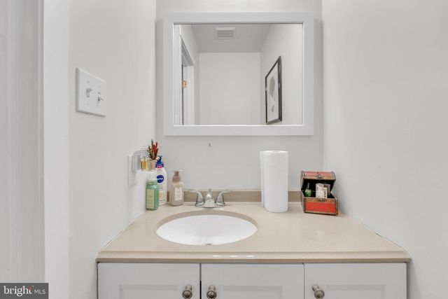 91 FOX MEADOW DR, Sicklerville, NJ 08081