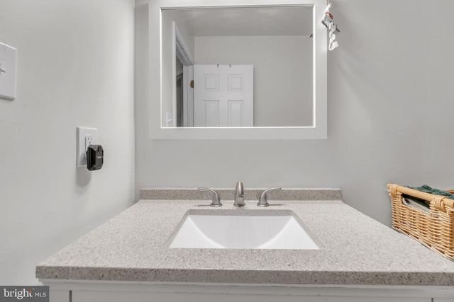 91 FOX MEADOW DR, Sicklerville, NJ 08081