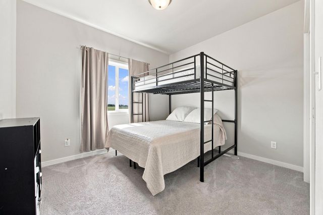 1504 75th Avenue S, Fargo, ND 58104