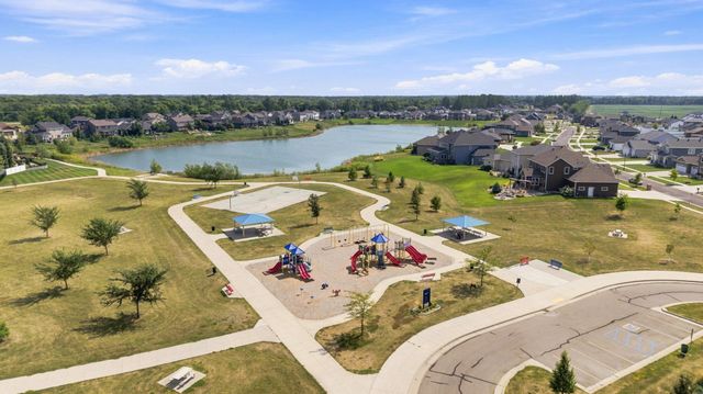 1504 75th Avenue S, Fargo, ND 58104