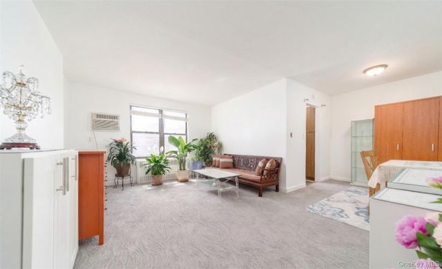 19637 69th Avenue 2F, Fresh Meadows, NY 11365