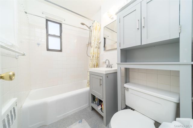 19637 69th Avenue 2F, Fresh Meadows, NY 11365