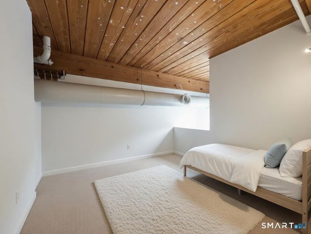 68 Thermos Avenue 109D, Norwich, CT 06360