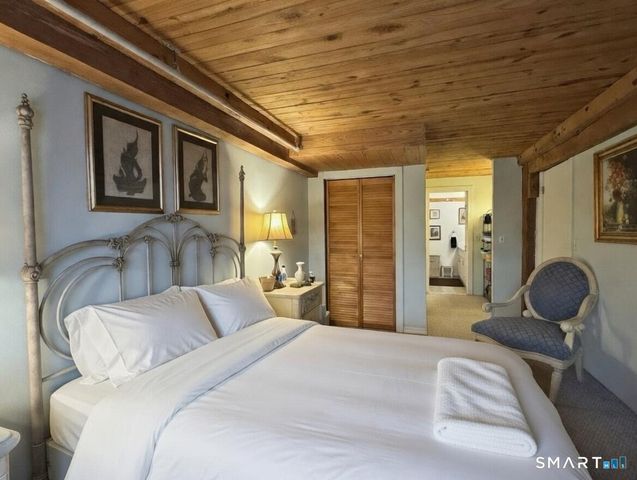 68 Thermos Avenue 109D, Norwich, CT 06360