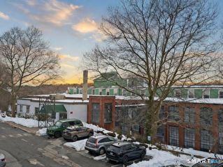 68 Thermos Avenue 109D, Norwich, CT 06360